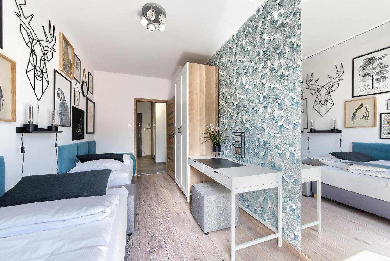 Art Apartament Parking By Impero Познан Екстериор снимка